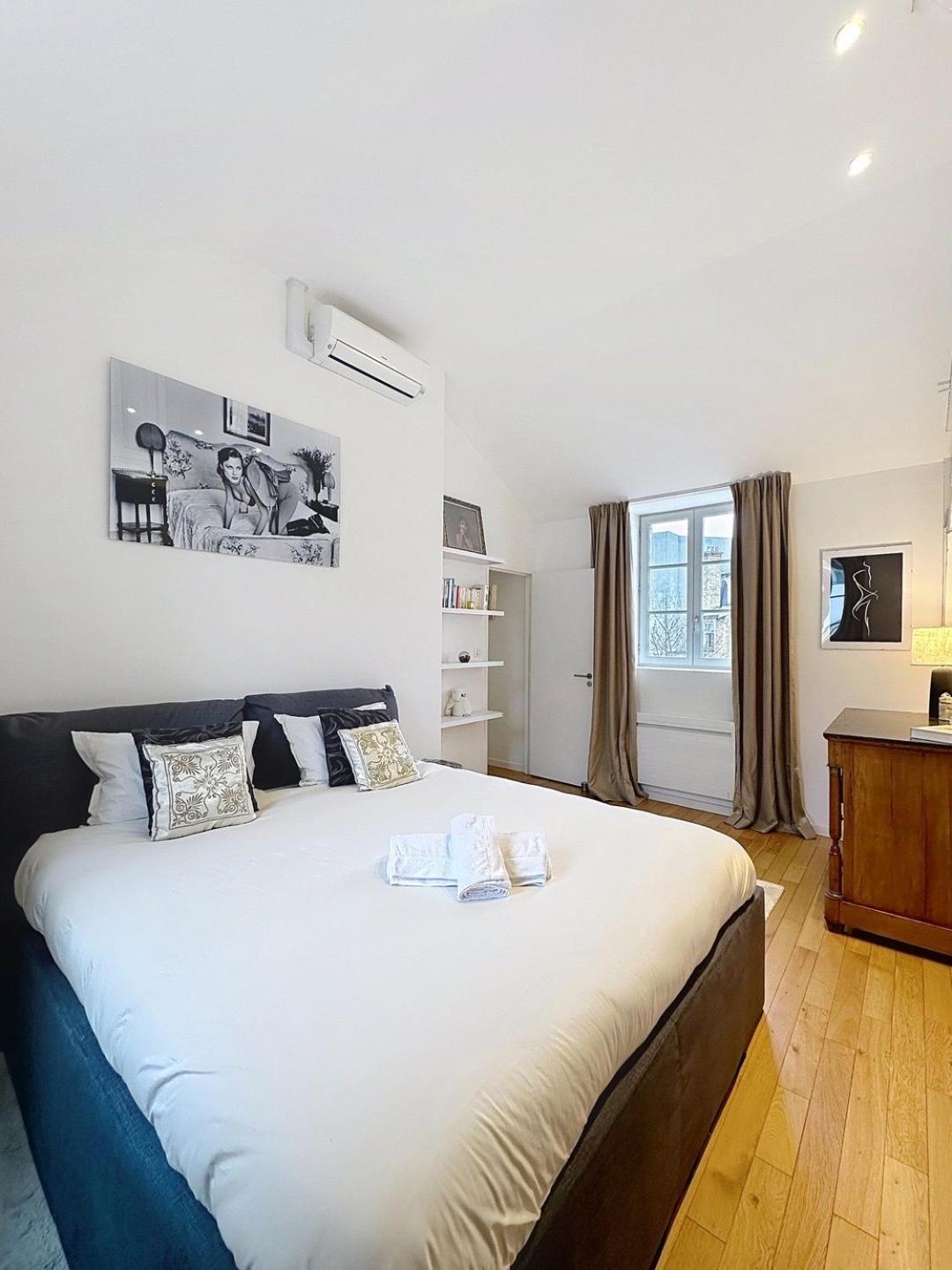 So Guest- Pepite De Charme Proche Cathedrale, Climatisation Parking Apartamento Reims Exterior foto